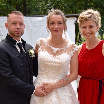 Ivonne und Basti bei ihrer Hochzeit